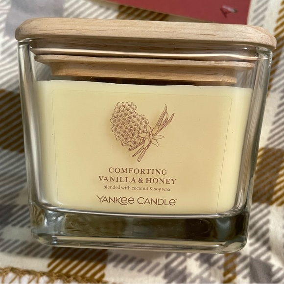 NWT Folk Bradley Fleece Throw with Yankee Candle 3-wick Honey Vanilla BUNDLE - Picture 13 of 14